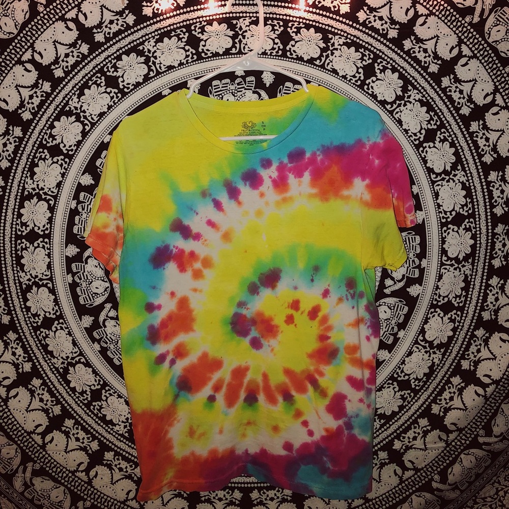 Tie-Dye Swirled T-shirt!